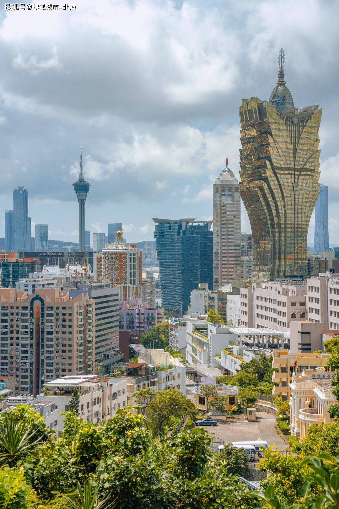 现在报团去港澳旅游三天大概多少人民币？现在报团去港澳旅游三天两晚跟团价格