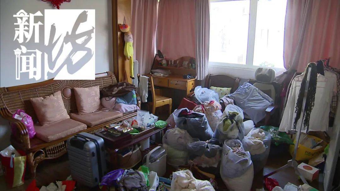 楼上一个操作,楼下一片狼藉!女子抓狂:家不能住