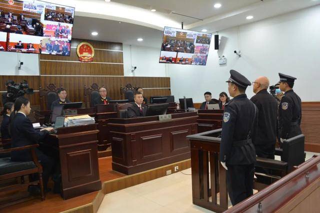 被控受贿2167万，贵州医科大学原党委书记梁贵友当庭认罪