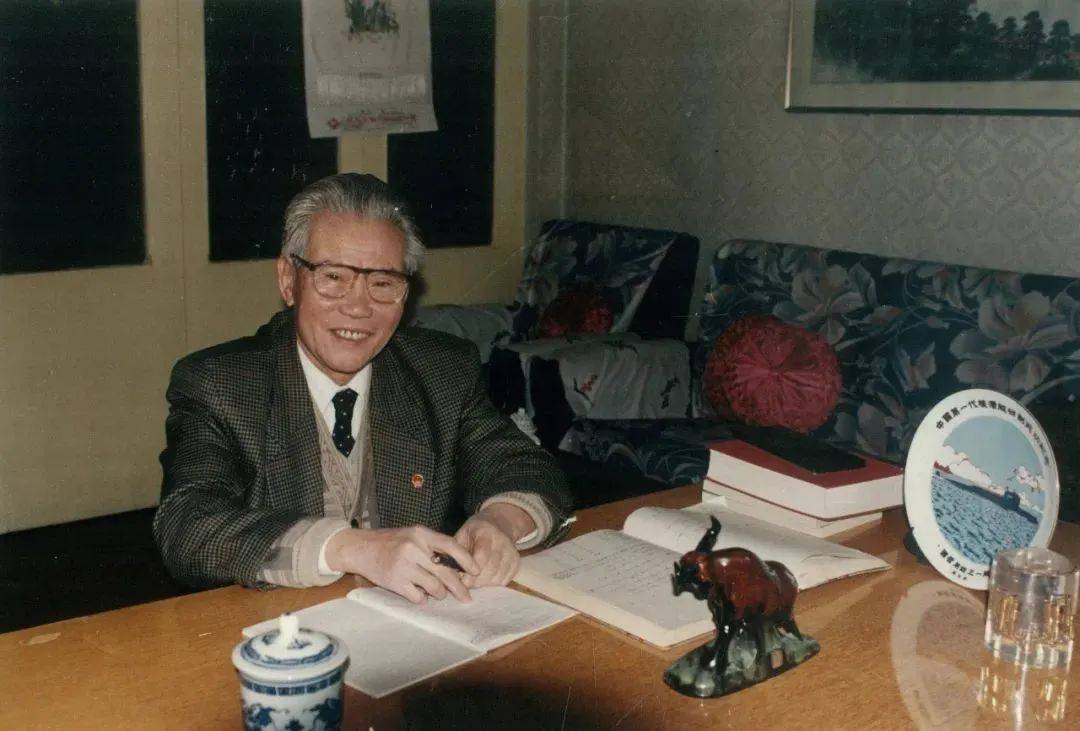“孩子们，我们走了，接力棒交给你们了”