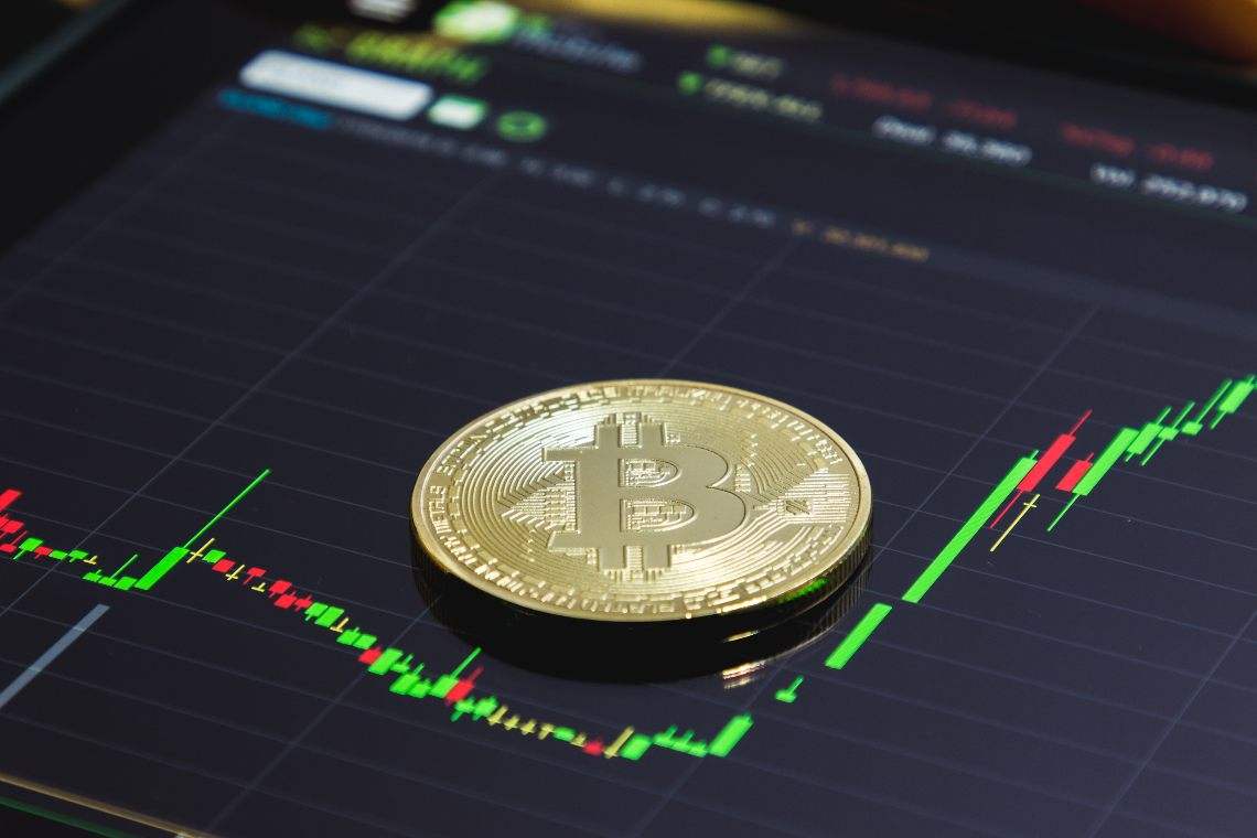 比特币eth净流入(比特币资金流入流出动态网页)